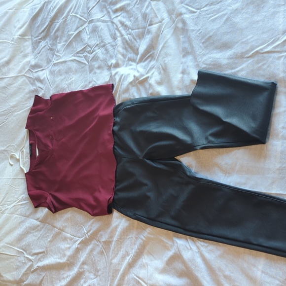 Size M Ivanka Trump Burgundy blouse - Picture 5 of 5